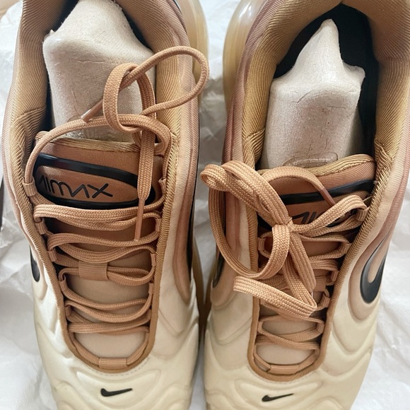 Nike Air Max 720 Men’s Size 12 in Box Desert Gold Colour - Picture 8 of 13